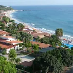 Üdülőpark Villaggio Baia D'ercole 4*