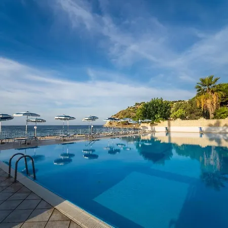 Villaggio Baia D'ercole 4*