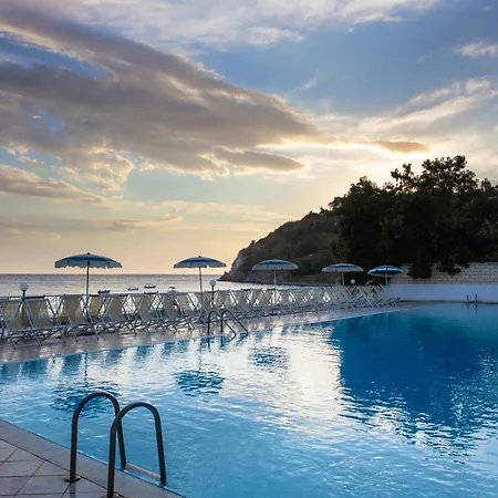 Villaggio Baia D'ercole פארק נופש קאפו ואטיצ'אנו