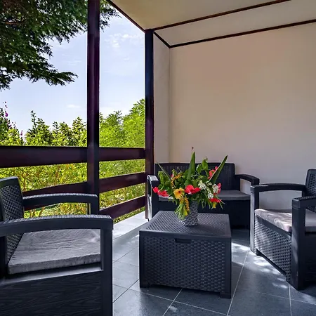 פארק נופש Villaggio Baia D'ercole 4*