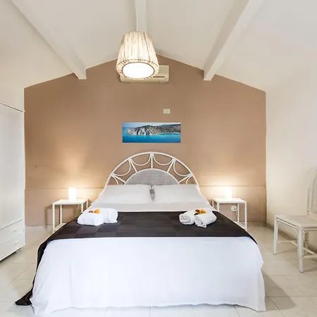 Prázdninový areál Villaggio Baia D'ercole 4*