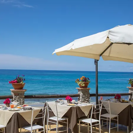 Villaggio Baia D'ercole פארק נופש