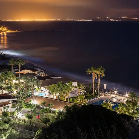 Villaggio Baia D'ercole 4* קאפו ואטיצ'אנו