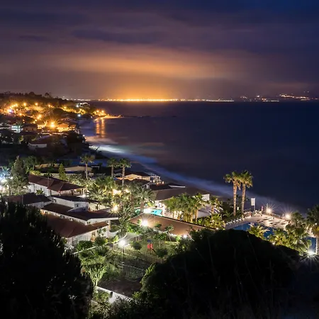 Villaggio Baia D'ercole 4* קאפו ואטיצ'אנו